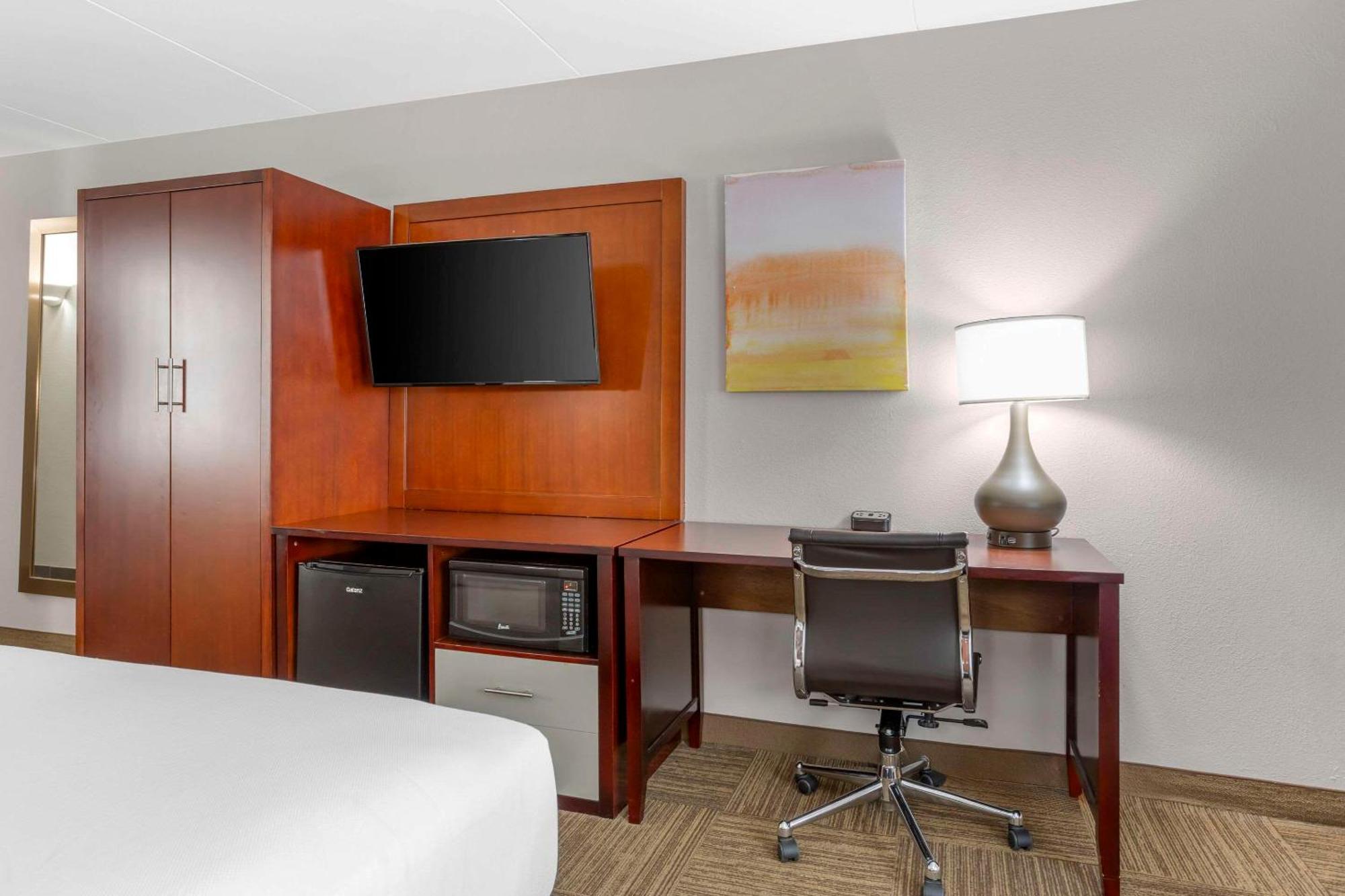 Comfort Inn Edgewater On Hudson River Zewnętrze zdjęcie
