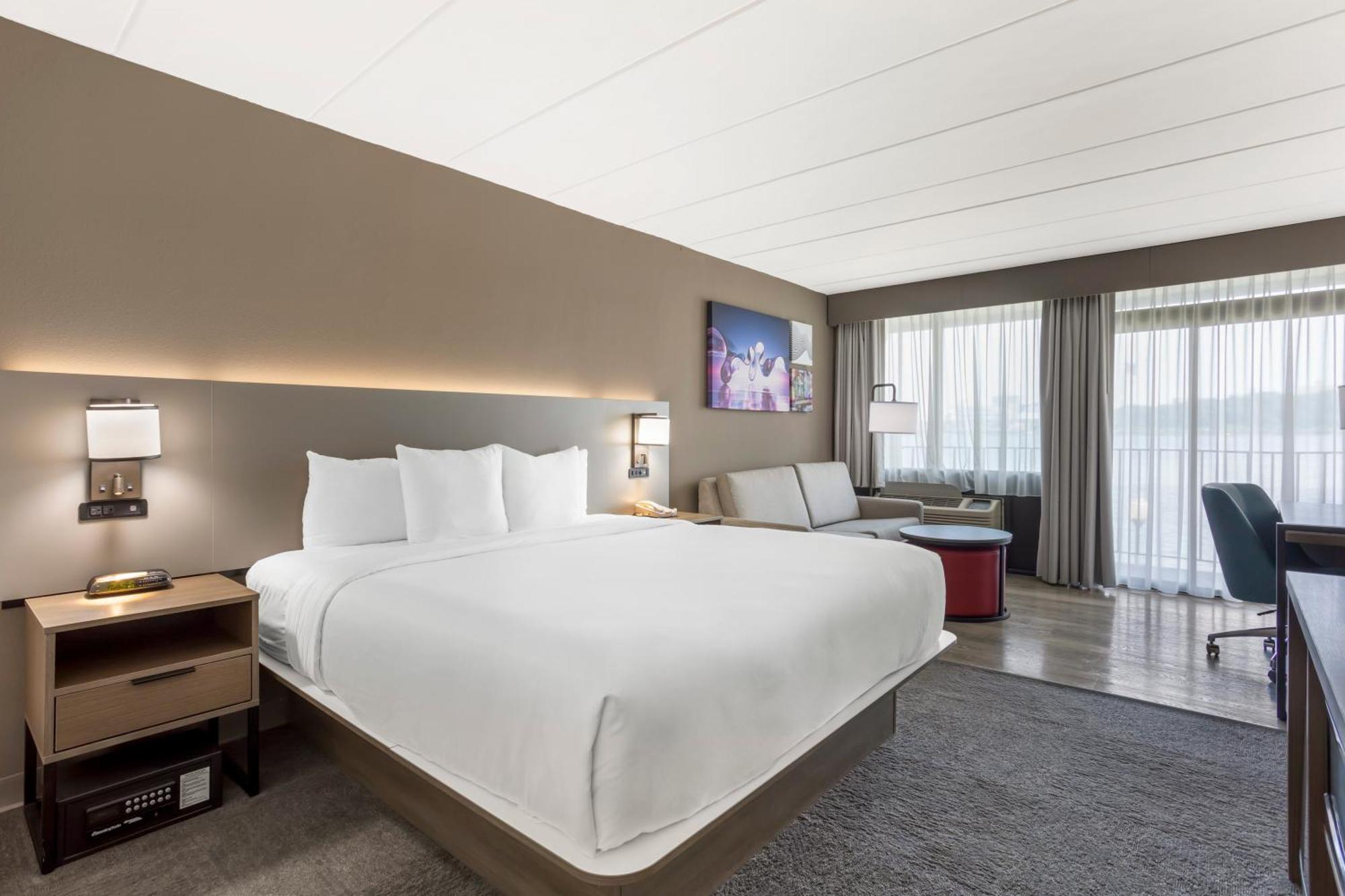 Comfort Inn Edgewater On Hudson River Zewnętrze zdjęcie