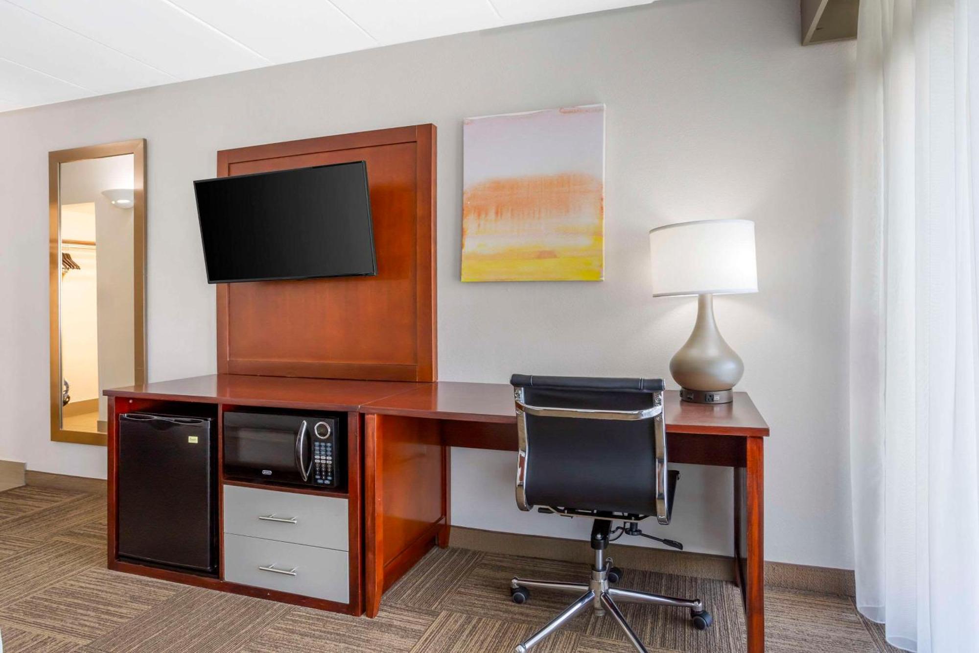 Comfort Inn Edgewater On Hudson River Zewnętrze zdjęcie